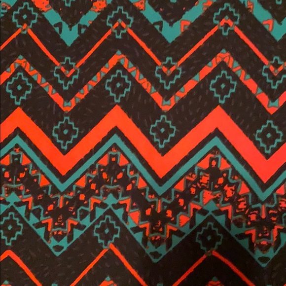 Lularoe - Picture 3 of 3